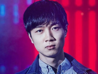 韩沐伯微博热搜是怎么回事,偶像成长路上的波折与坚持